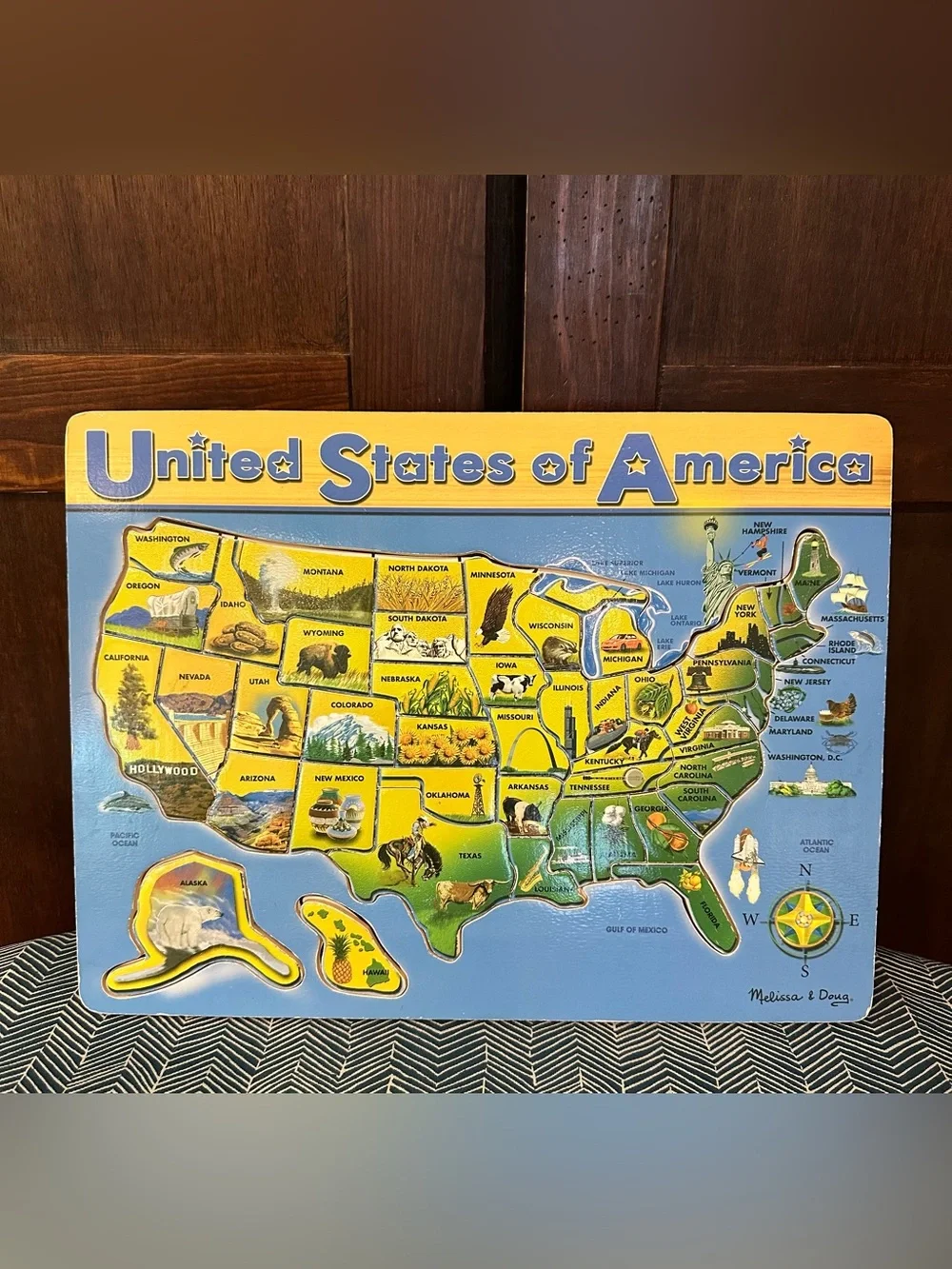 Melissa & Doug • wooden US states puzzle • state birds on the back • kids • toy